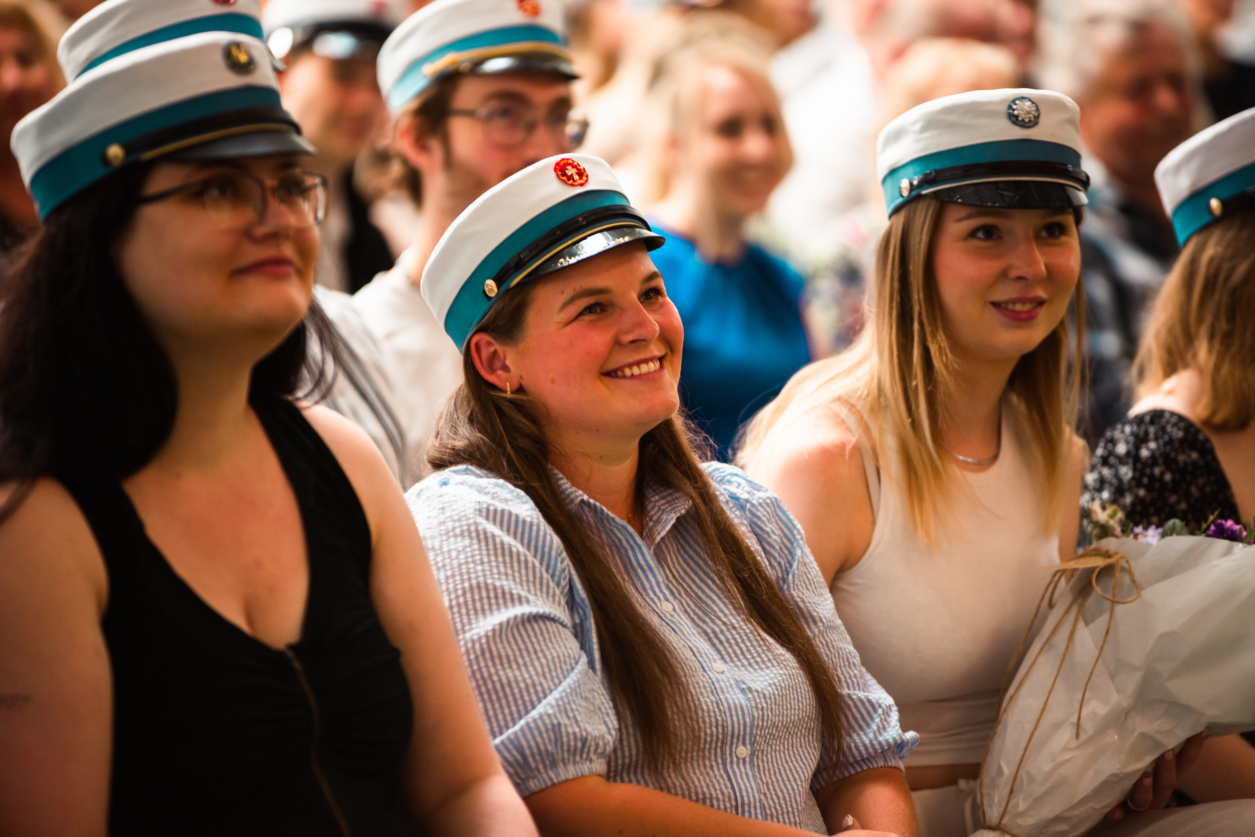 HF-studenter til dimission